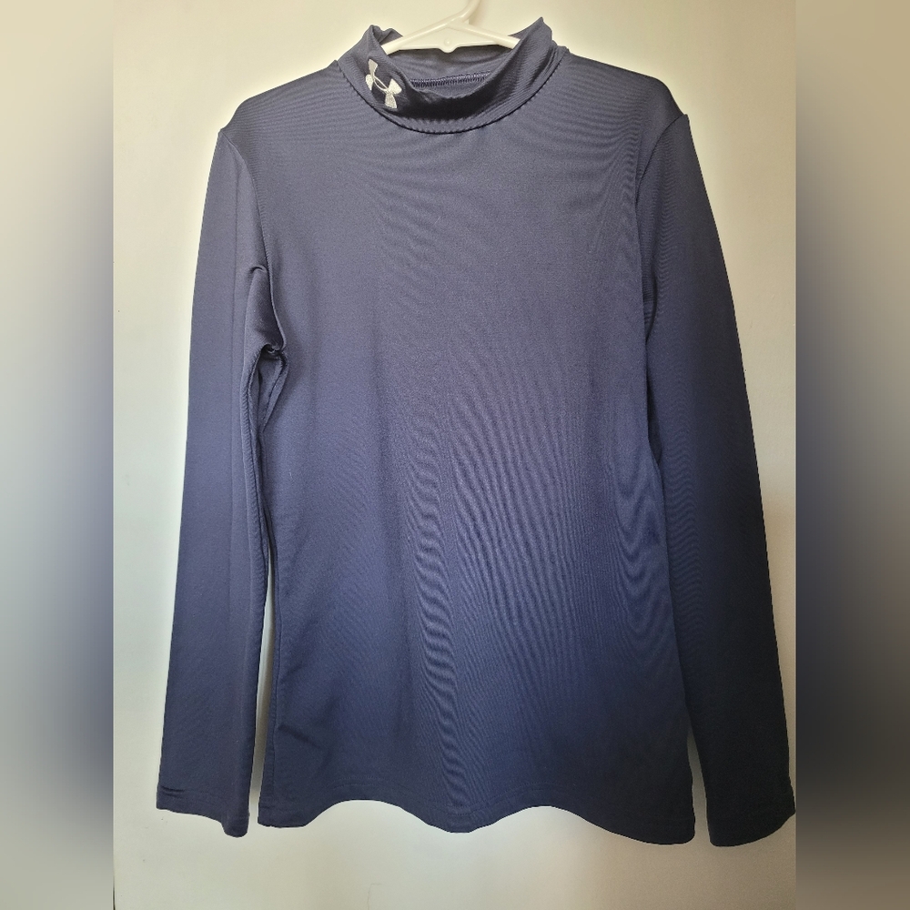Boys Under Armor dry fit shirt